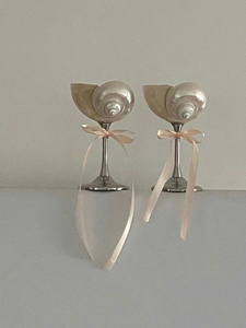 Verre à vin ovale en coquillage fait main avec pied doré élégant, écologique, pour décoration de maison de luxe, cadeaux de mariage, fournisseur OEM Vietnam - Product Image 1