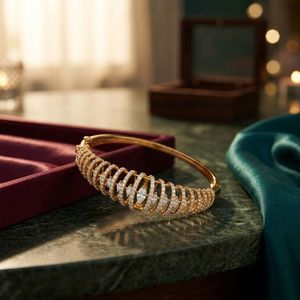 Bracelet de luxe en diamant marquise ajouré avec pavé brillant, élégant pour un anniversaire de mariage, bijou raffiné. - Product Image 2