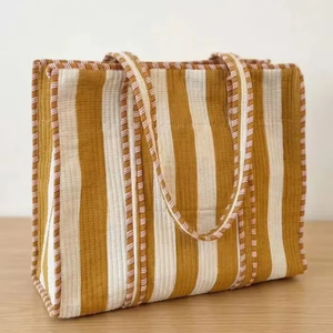 Bolsa de mano acolchada de algodón, hecha a mano, ecológica, reutilizable, para compras, artículos diarios y viajes, a precio de mayorista. - Product Image 1