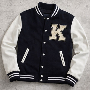 แจ็คเก็ตวาร์ซิตี้ปักลายตามสั่งสำหรับผู้ชาย ตัวเสื้อทำจากผ้าขนสัตว์สีดำ แขนเสื้อทำจากหนังสีขาว แจ็คเก็ตเลตเตอร์แมน รับผลิตตามแบบ (OEM) ขายส่งสำหรับผู้ชาย - Product Image 5