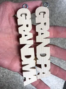 Porte-clés élégant en bois avec accents noisette, noix de pécan et pistache, fer durable et design unique en plastique PU - Product Image 5