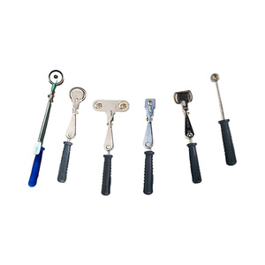 [MAGNETO] Presse magnétique industrielle robuste à aimants permanents avec poignée ergonomique pour le traitement des plaques métalliques - Product Image 1
