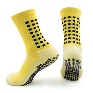 Chaussettes de sport personnalisées haute performance, compression et séchage rapide, chaussettes de sport OEM pour équipes - Product Image 3