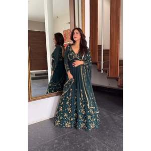 Vestido de diseñador de corte Aliya para mujer, hermoso conjunto incluido de Pent y Dupatta - Product Image 5