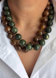 Handmade Botanical <b>Resin</b> Women's Beaded Necklace with Natural Beauty and Modern Appeal for Party Occasions - Product Image 4