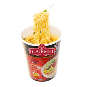 Omacheee Carne de Res Estofada con Salsa 70g presenta fideos masticables en una rica y sabrosa salsa de carne para una comida sabrosa y satisfactoria - Product Image 2