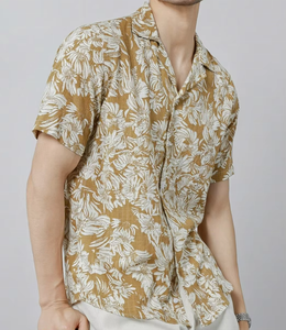 Camisa Hawaiana Personalizable para Hombre de Manga Corta - Camisa con Estampado Floral para Vacaciones en la Playa - Product Image 3