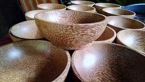 Tazón de Madera de Coco Hecho a Mano, Ecológico, Tazón de Madera Sostenible para Servir en la Cocina, Venta al Por Mayor - Product Image 3