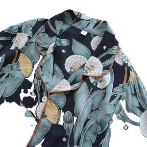Ensemble de pyjama en coton à imprimé floral pour femmes, manches courtes, boutons sur le devant, shorts, vêtements de nuit d'été, style décontracté - Product Image 3