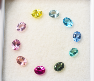 Saphirs de laboratoire en vrac à prix de gros, taille ovale, saphirs multi-couleurs cultivés en laboratoire, pierres précieuses en vrac - Product Image 1