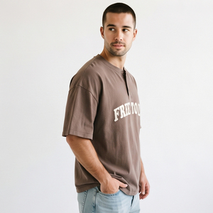 Camiseta Henley de verano para hombre, corte holgado, manga corta, algodón y poliéster, tejido de punto, con botones, hombros caídos. - Product Image 4