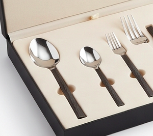Modern Minimalist Flatware <b>Set</b> With <b>Black</b> Handles And Mirror Finish Dishwasher Safe Stainless Steel <b>Cutlery</b> For Wedding Use - Product Image 6