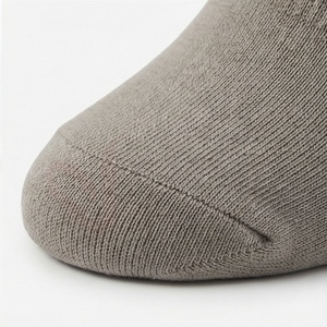 Chaussettes courtes pour hommes, couleur unie, tricotées, respirantes, en coton, pour un usage quotidien, style classique, printemps - Product Image 6