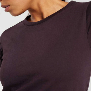 T-shirt court pour femme en coton doux, vêtement de style décontracté, confortable et tendance - Product Image 4