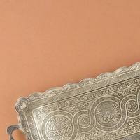 Plateau de service rectangulaire en argent gravé de luxe, style antique, pour hôtels et restaurants, vaisselle élégante en métal, vente en gros