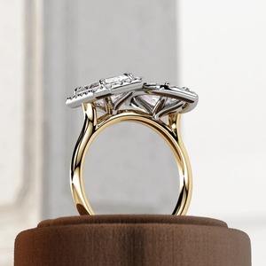 แหวนประดับเพชรที่โตขึ้นรูปสามก้อนกลมและมรกตตัดเป็นวงแหวนทอง14K/18K แต่งงานแต่งงานแต่งงานแต่งงาน - Product Image 1