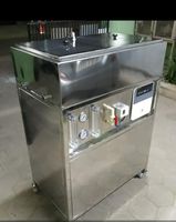 Machine RO avec réservoir intégré en acier inoxydable 304, 250 L/h, système automatique mobile prêt à l'emploi