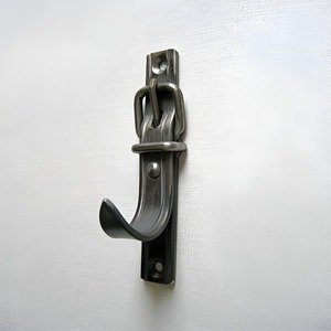 Cast Iron <b>Wall</b> Hook For Rustic Farmhouse Decor Entryway Kitchen Bathroom Bedroom And Living Room Organization - Product Image 3