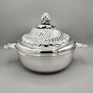 Casserole élégante en acier inoxydable isolée |   Parfait pour la table à manger et l'agencement du buffet - Product Image 2