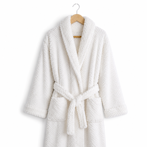Albornoz de Baño Blanco de Alta Calidad, 100% Algodón, 450 GSM, Premium para Hotel, Spa y Resort, con Suavidad y Absorbencia Superiores - Product Image 1