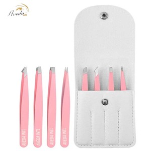 Juego de 4 Pinzas de Acero Inoxidable Personalizadas para Cejas y Pestañas, con Punta Inclinada, Precisión, Estuche Portátil, Belleza - Product Image 1