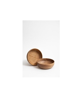 Bol en bois artisanal, rustique, écologique et biodégradable, élégant, pour servir des salades, des pâtes, des fruits, comme centre de table décoratif pour la cuisine - Product Image 1