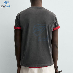 T-shirt à manches courtes gris pour homme Blue Tech avec bordure contrastée rouge et imprimé lettres, col rond décontracté en jersey de coton - Product Image 4