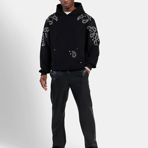 Sudadera con Capucha Negra Extra Grande para Hombre con Bordado Paisley Blanco, Estilo Urbano, Corte Regular, Tejido de Algodón, Ropa de Otoño - Product Image 4