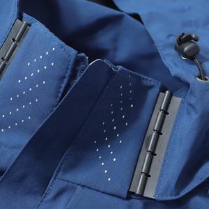 เสื้อแจ็คเก็ตกันลมกันน้ำคุณภาพสูงสำหรับผู้ใหญ่  แบบมีฮู้ด  กระเป๋าซิป  เหมาะสำหรับใส่เดินป่าในฤดูหนาว - Product Image 6