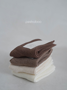 Chaussettes antidérapantes en mélange de coton Peekaboo pour bébés, enfants et adultes – Dalgona, Creamy, Angbutter - Product Image 3