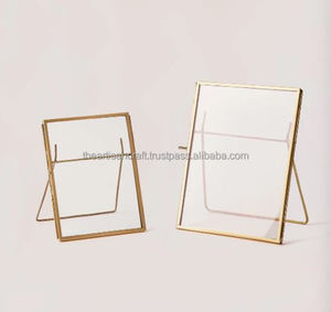 Catégorie de produit Cadres photo en laiton poli de style d'amour Artisanat artisanal pour la décoration de la maison Artisanat naturel - Product Image 5