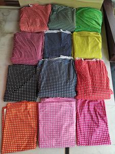 Tissu Popeline de Coton Peigné Léger, Respirant, Absorbant l'Humidité, Biologique, Écologique, Imprimé Multi-Blocs de Couleurs - Product Image 4