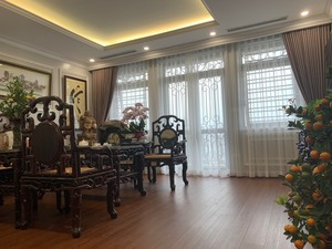 พื้น SPC Vfloor ขายดีจากเวียดนาม ระบบคลิ๊กล็อค Valinge กันน้ำ กันเสียง พร้อมแผ่นรอง IXPE ป้องกันรอยขีดข่วน - Product Image 3