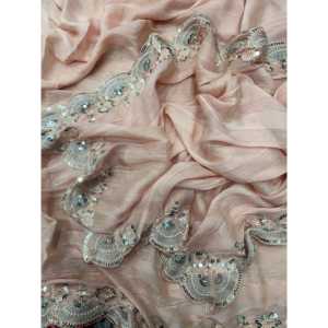 Sari en mousseline de soie de créateur pour les fêtes, avec des sequins et des broderies pour des occasions élégantes - Product Image 6