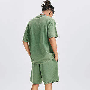 เสื้อยืดผู้ชายแบบวินเทจสีขาว คอกลม แขนสั้น ลุคทำเก่า พร้อมกางเกงขาสั้น - Product Image 3