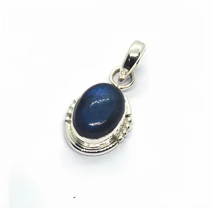 Colgante de Labradorita Azul Místico, Elaborado en Auténtica Plata de Ley 925 para el Despertar Espiritual - Product Image 1