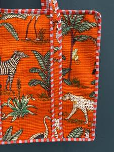 กระเป๋าโท้ทผ้าฝ้ายลายควิลท์พร้อมสายสะพายไหล่ ลายป่าสไตล์โบโฮ ความจุ 1-1.9 ลิตร - Product Image 3