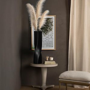 Vase à fleurs en aluminium fait main de qualité supérieure, élégant centre de table décoratif pour maisons de luxe, hôtels, complexes hôteliers, bureaux de direction - Product Image 5