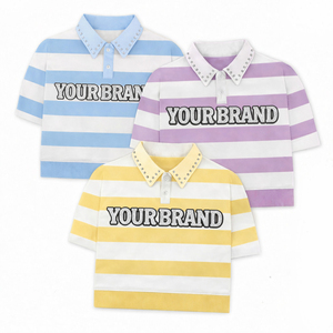 เสื้อโปโลลายทางแบบกำหนดเองพร้อมปกประดับหมุด เสื้อครอปสไตล์สตรีทแวร์ทรงโอเวอร์ไซส์ เสื้อโปโลแฟชั่นลำลองสำหรับฤดูร้อนแบบยูนิเซ็กส์ - Product Image 2