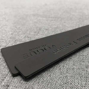 Étiquettes suspendues personnalisées pour vêtements avec logo, étiquettes en papier colorées de forme personnalisée, directement de l'usine pour les marques de vêtements - Product Image 5