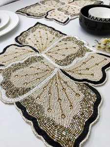 Camino de Mesa Hecho a Mano con Cuentas y Bordado Floral, Decoración de Mesa de Poliéster y Algodón para Hogar, Bodas y Fiestas - Product Image 5