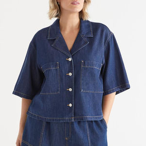 Chaqueta Vaquera Gótica Premium OEM para Mujer, con Botones y Cinturón, Ajuste Personalizado, Impermeable, Transpirable, para Uso Diario - Product Image 5