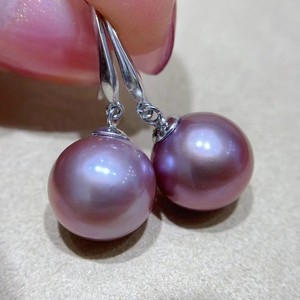 Boucles d'oreilles pendantes en argent S925 avec perles d'eau douce de style Wenchi Queen, 7-8 mm, blanches, avec des défauts subtils, accessoires élégants et tendance, Chine - Product Image 1