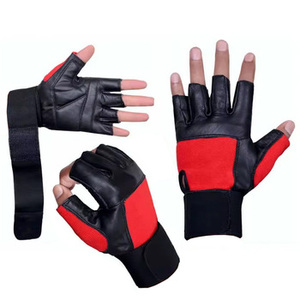 Guantes Deportivos de Medio Dedo de Cuero para Levantamiento de Pesas de la Mejor Calidad Profesional de SAAR INDUSTRIES, Cierre de Gancho y Bucle, Antideslizantes - Product Image 2