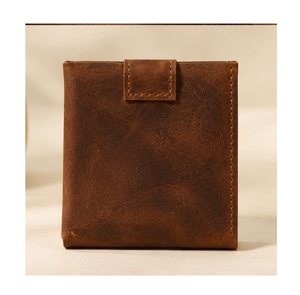 Porte-cartes d'identité en cuir véritable de qualité supérieure avec plusieurs emplacements pour cartes, durable, idéal pour le bureau et les affaires, disponible au meilleur prix du marché - Product Image 2