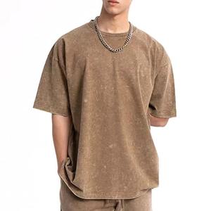Nouvel ensemble 2 pièces tendance pour homme : T-shirt respirant uni personnalisé imprimé délavé à l'acide et short de sport décontracté - Product Image 4