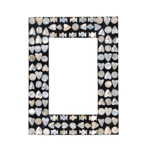 Marco de fotos de madera MDF y nácar hecho a mano, marco de fotos con incrustaciones de concha de lujo para decoración de hogar y oficina - Product Image 1