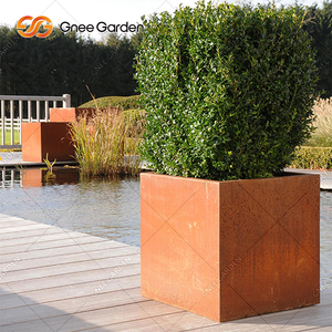 Grand pot de fleurs en acier corten de conception de ferme traditionnelle Plancher carré galvanisé pour la maison et le jardin du centre commercial - Product Image 6