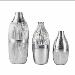 Jarrón de Flores Metálico Hecho a Mano, Estilo Clásico, Jarrones Metálicos con Acabado en Polvo Antiguo, Macetas, Portaflores al Precio Más Bajo - Product Image 6