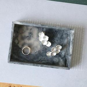 ถาดเรซิ่นงานศิลปะนามธรรม ชุดถาดเรซิ่นทำมือ ถาดเสิร์ฟเรซิ่นพร้อมโลโก้สั่งทำ - Product Image 2